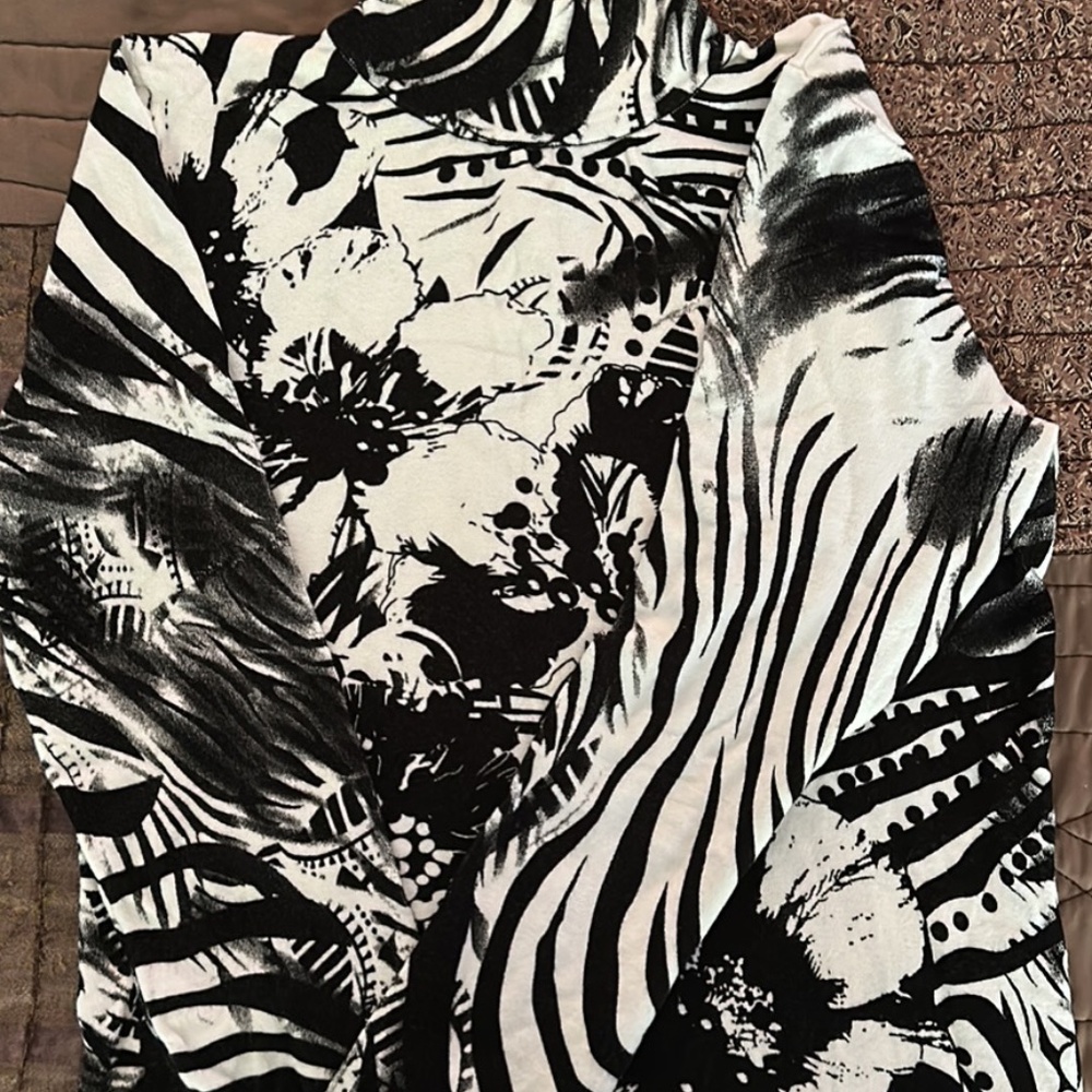 Cache sweater - Picture 2 of 2